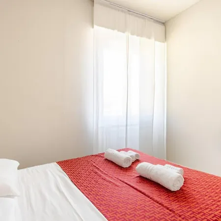 Daire Bright And Modern 2 Double Bedrooms Bocconi