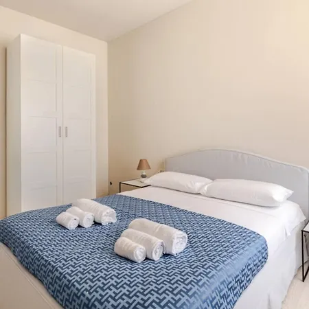 Daire Bright And Modern 2 Double Bedrooms Bocconi