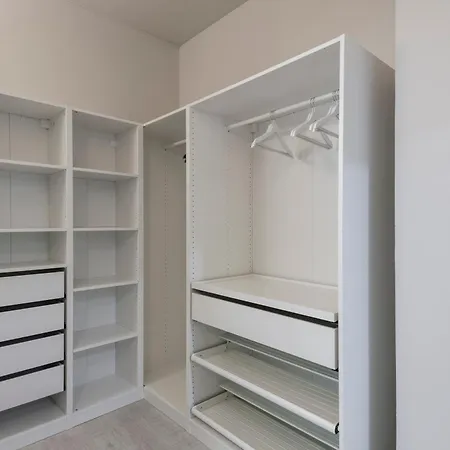 Bright And Modern 2 Double Bedrooms Bocconi Mailand