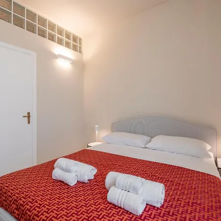Bright And Modern 2 Double Bedrooms Bocconi Mailand