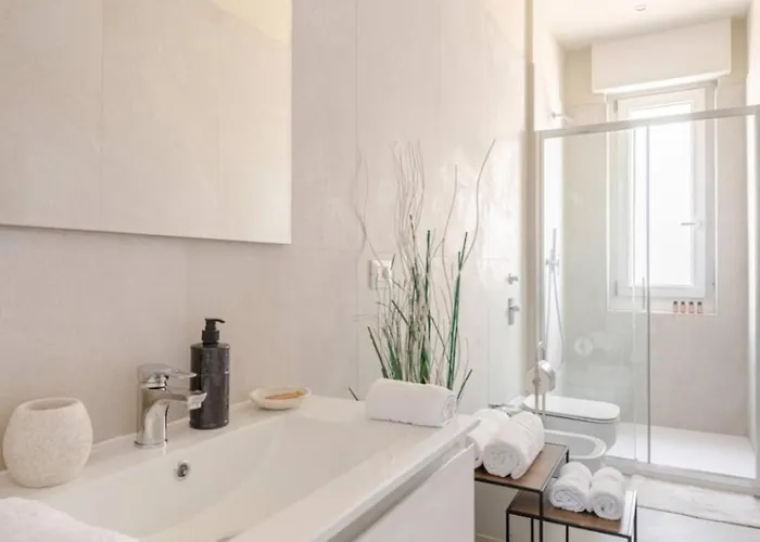 Bright And Modern 2 Double Bedrooms Bocconi Apartment