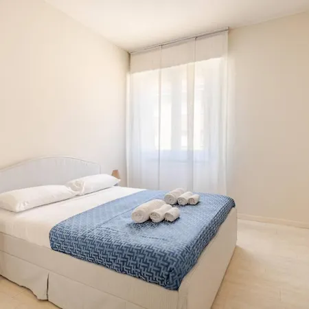 Bright And Modern 2 Double Bedrooms Bocconi Lejlighed *